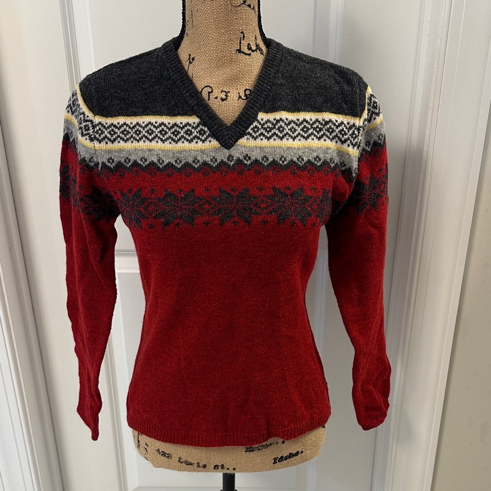 GAP Red and Black V-Neck Sweater